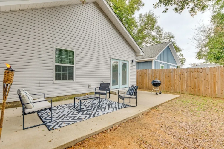 3 Bedrooms Cottage