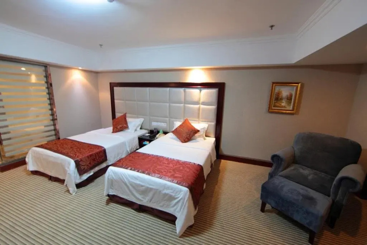 Shifeng International Holiday Hotel