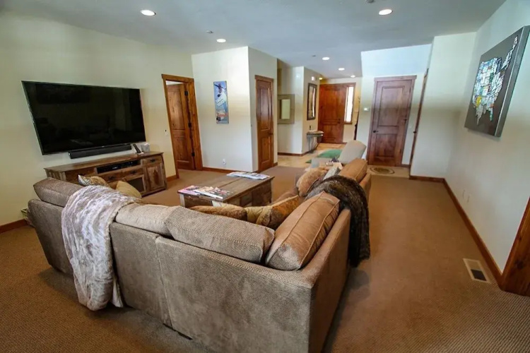 Gray Bear #479 - 5 Br Home