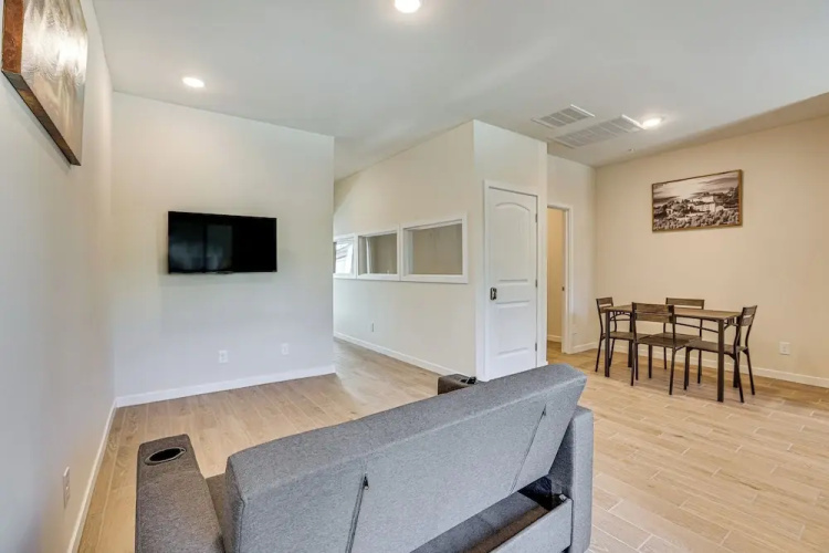 Community Pool & Hiking Trails: Deer Valley Condo