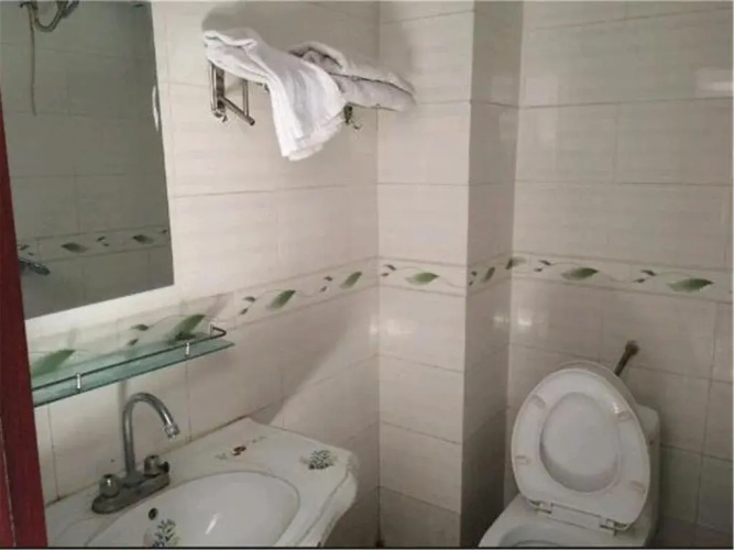 Yurui Business Hotel