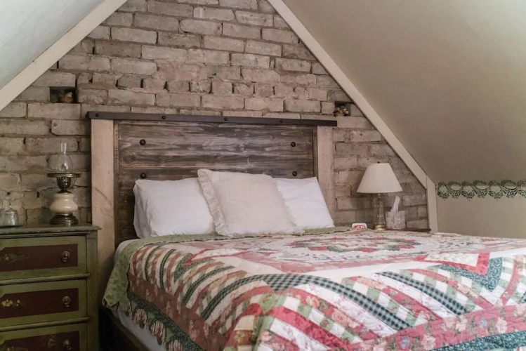 The Mulberry Inn
