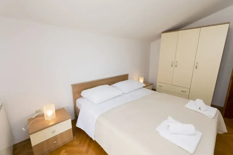 Apartments Svetin