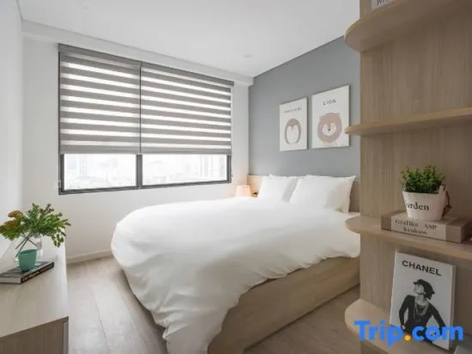 2 Bedrooms Apartment with balcony and with city view