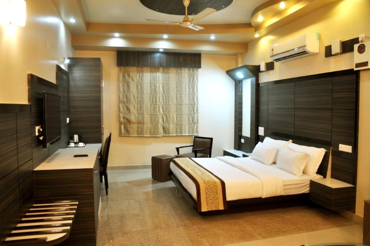 Standard Single Club room