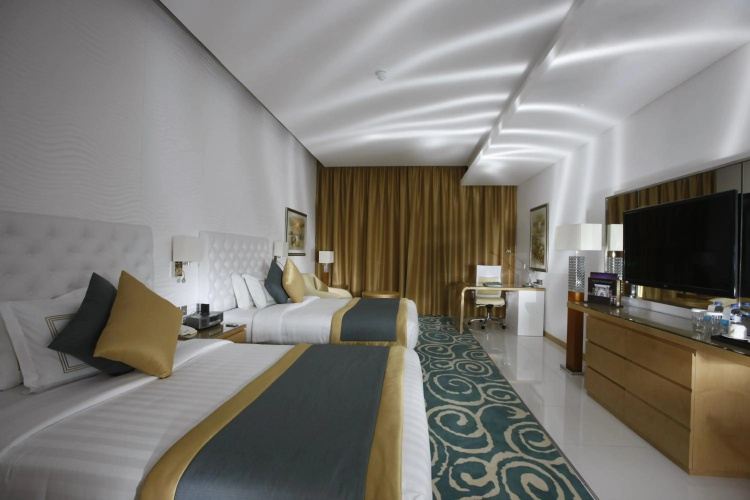 Oceanic Khorfakkan Resort & Spa photo 7