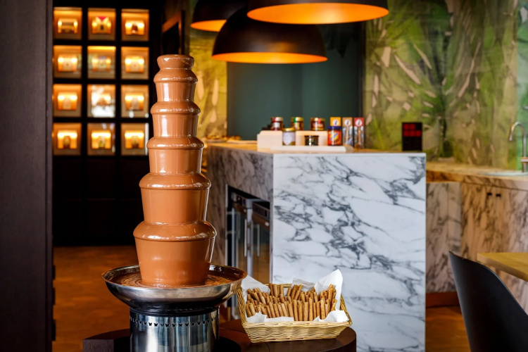 Swiss Chocolate Zurich by Fassbind photo 14