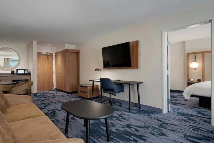 1 Bedroom Suite