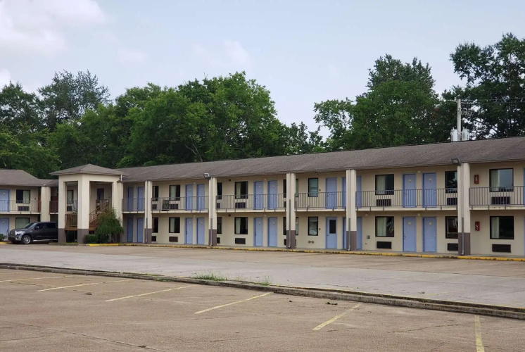 Super 8 Arkadelphia Caddo Valley Area - Arkadelphia, AR