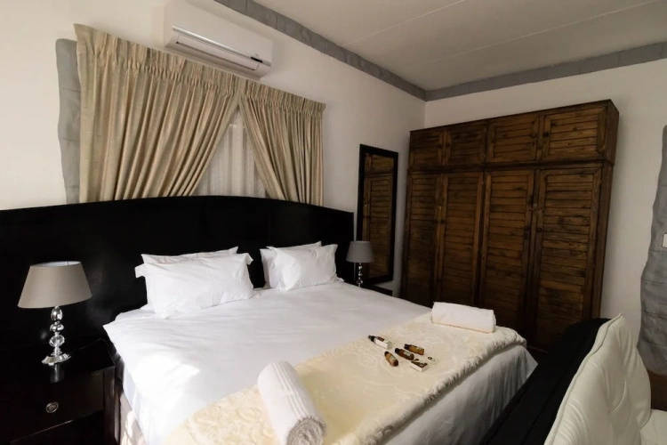2 Bedrooms Standard Double Family room