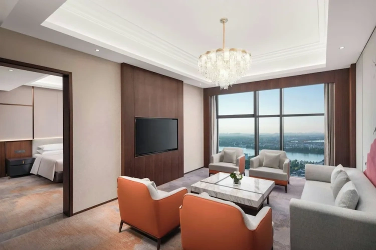 Deluxe Double Suite
