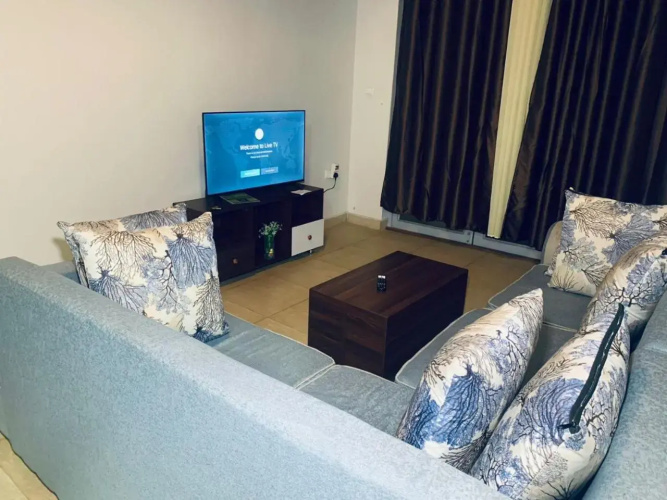 Crown Apartments -1Bedroom