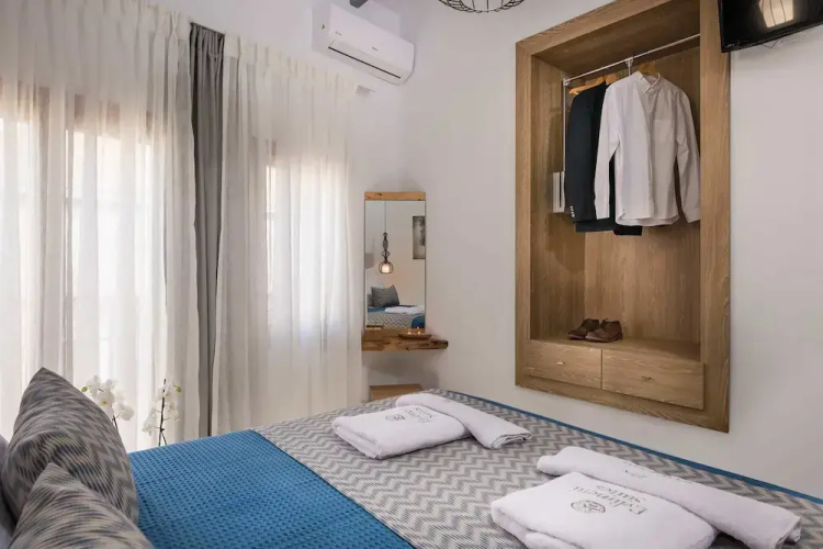 Evlimeni Suites