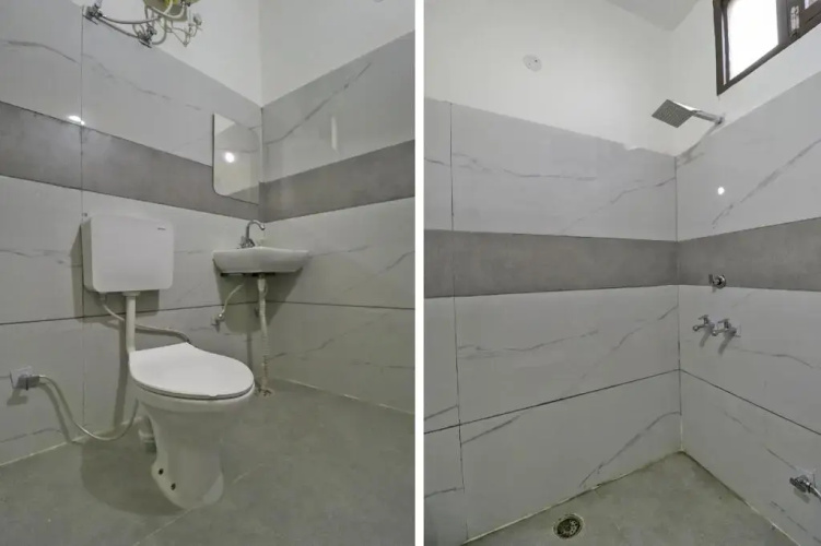 Hotel White Rose by OYO Rooms