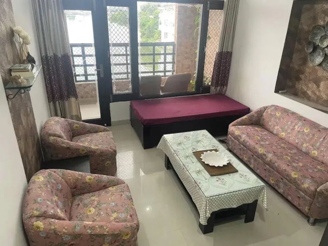 Serene Lakeside Homestay