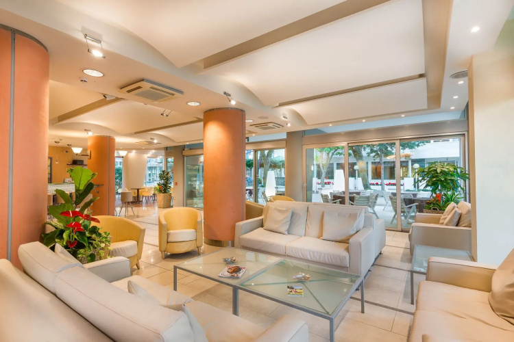 Hotel Ras