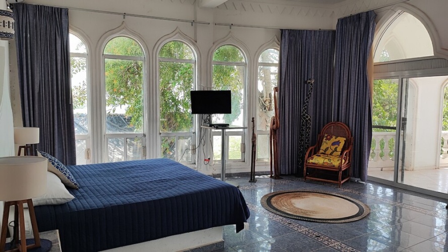 3 Bedrooms Apartment with sea view