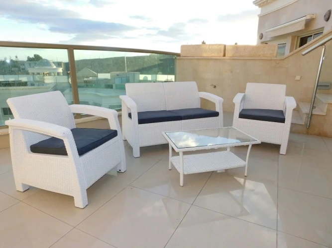 3 Bedrooms Deluxe Apartment with balcony and with sea view