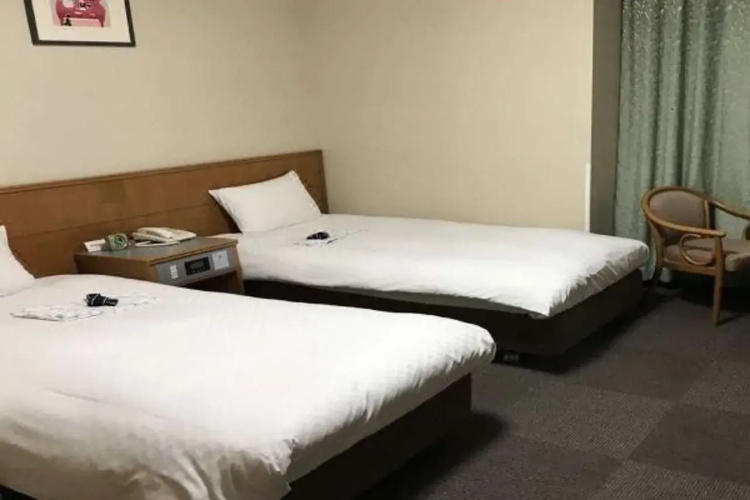 Pearl Hotel Ota