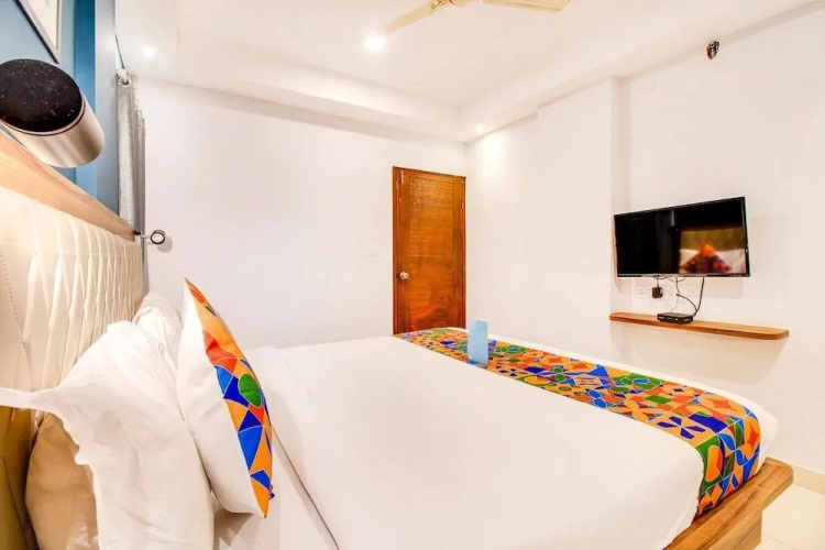 FabHotel The Sun Suites