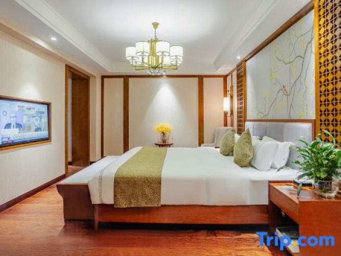 Deluxe Double Suite