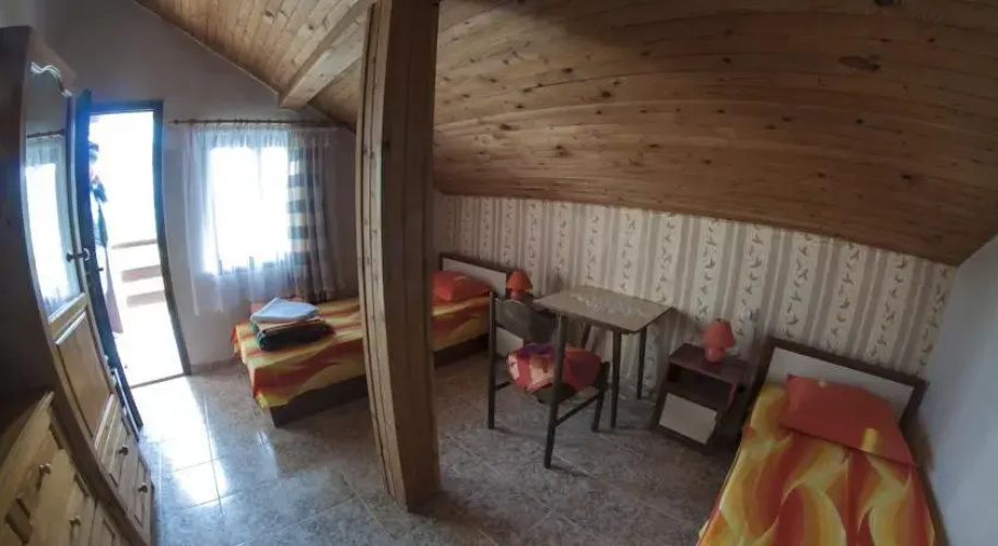 Sluncho Guest House