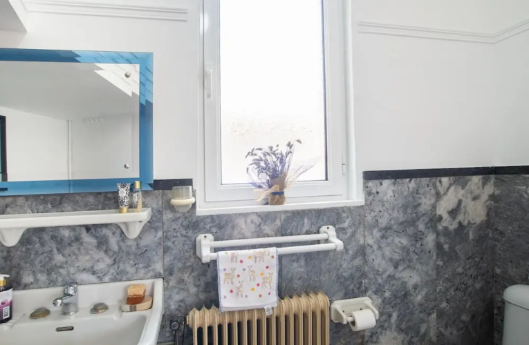 Classic Central Athinian Apartment