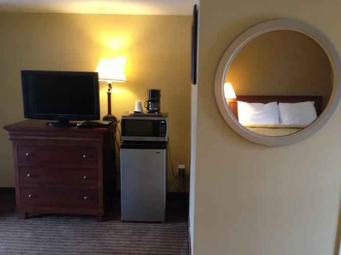 Cape Shore Inn