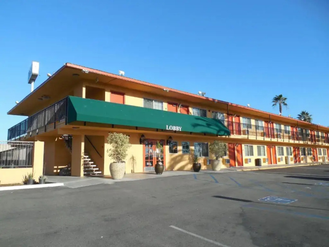 Oceanside Travelodge