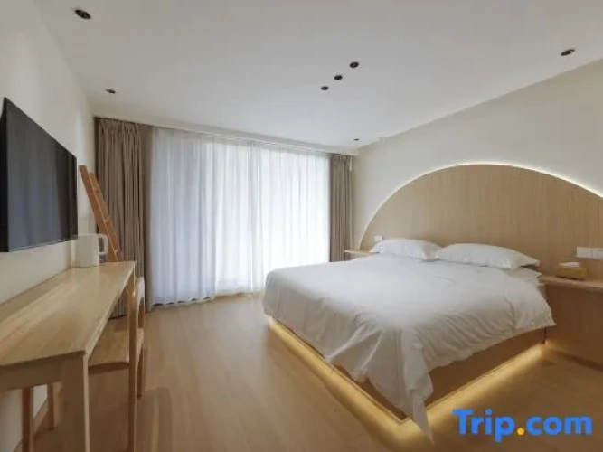 Standard Double room with mountain view