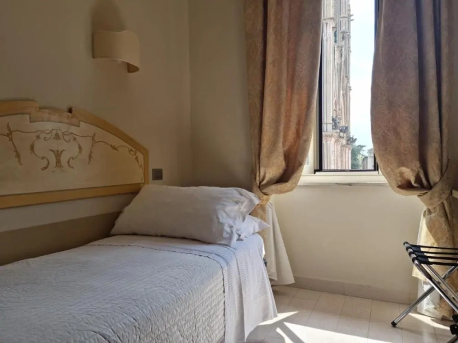 Standard Double room with view