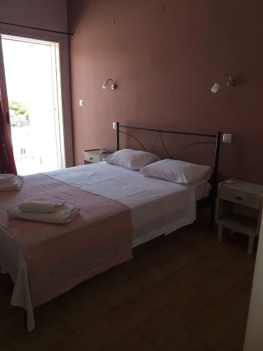 Standard Double room with balcony and with partial sea view