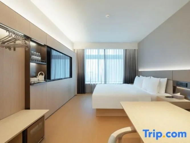 Standard Double room with view