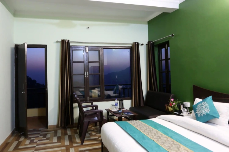 Standard room with balcony