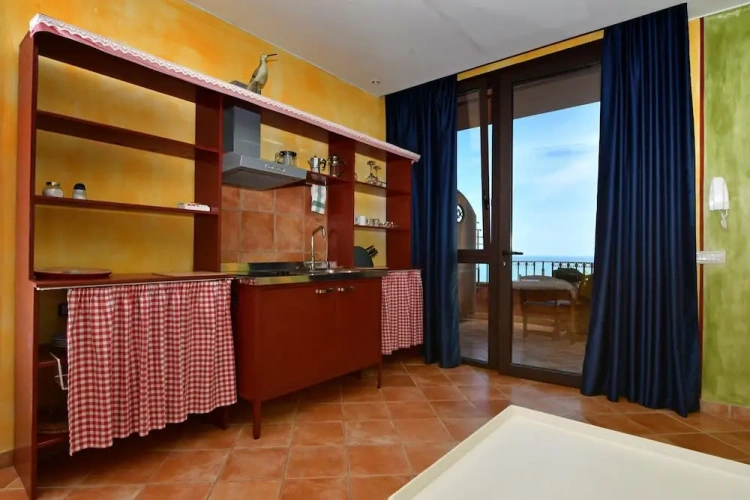 Deluxe Single Suite with sea view