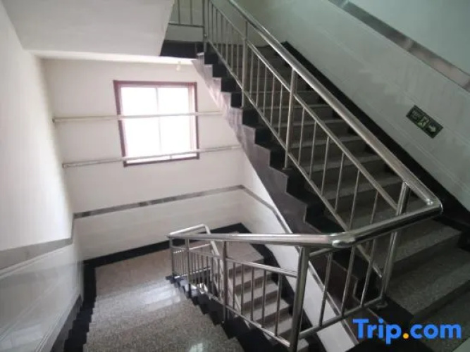 Daliang Express Hotel