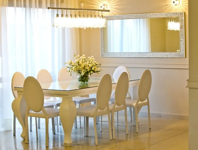 5 Bedrooms Classic Villa