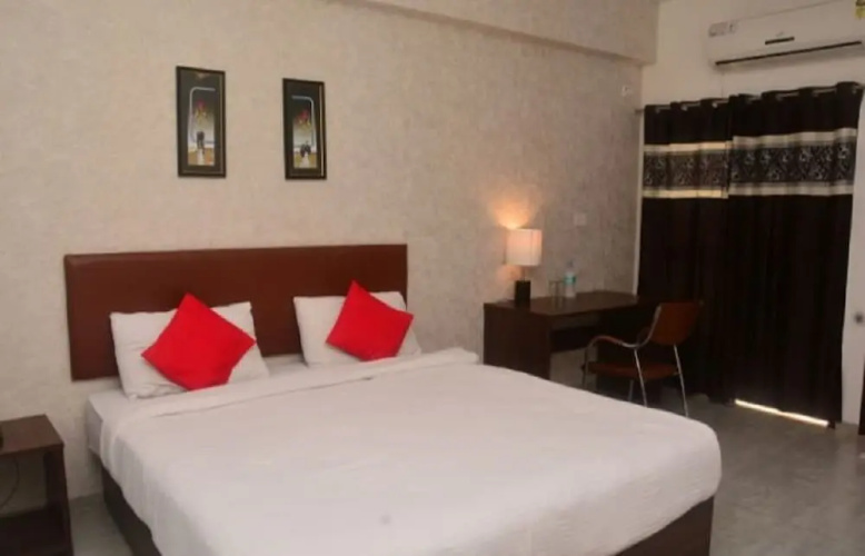 Sai Preet Service Apartment