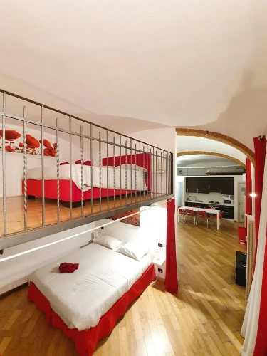 2 Bedrooms Attic Apartment