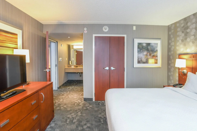 Courtyard by Marriott Cincinnati North at Union Centre