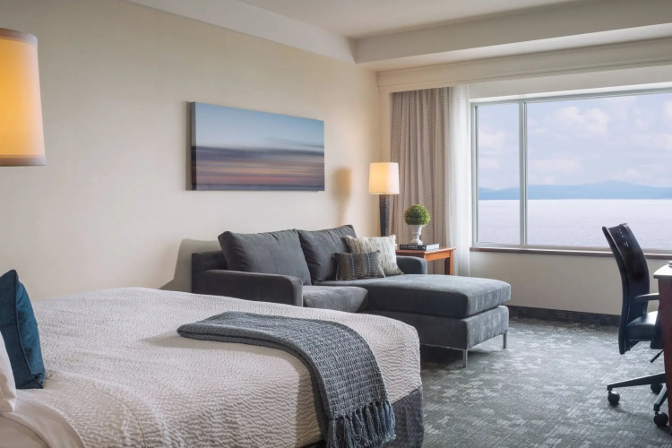 Courtyard Marriott Burlington Harbor