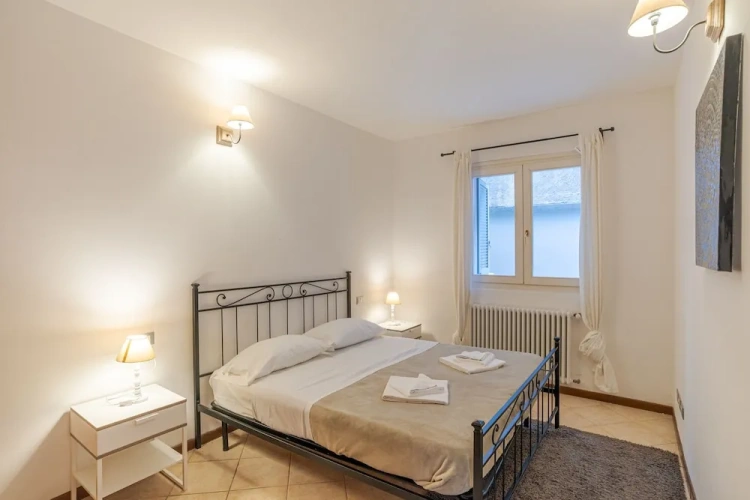 2 Bedrooms Family Apartment with lake view