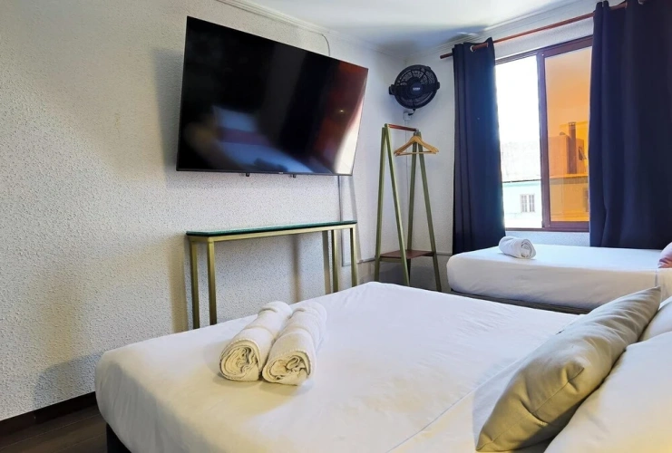 Standard Triple room