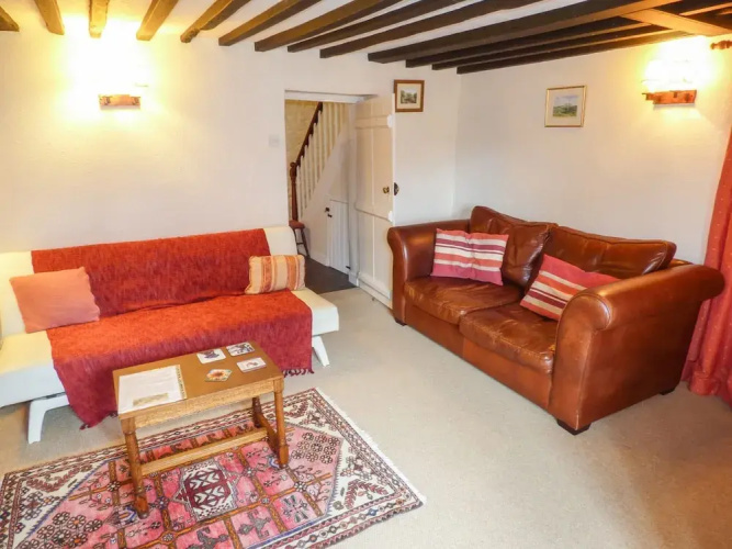 2 Priory Cottages