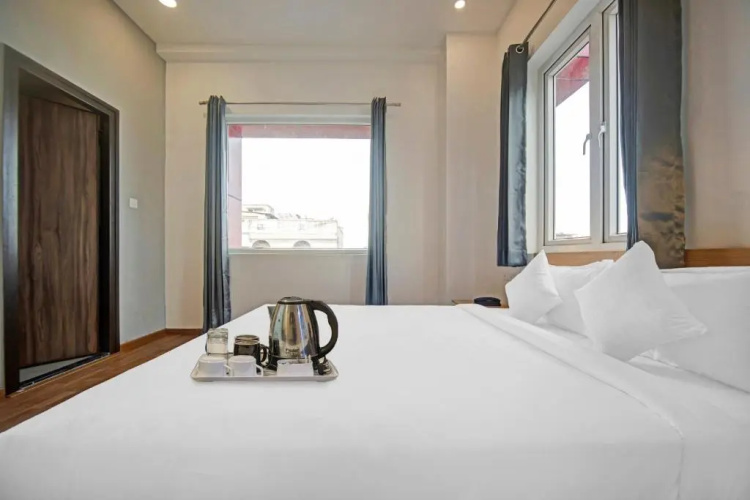 UPAR Hotels T Nagar