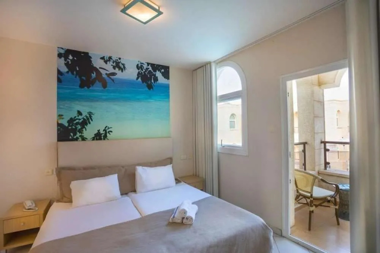 Acco Beach Hotel