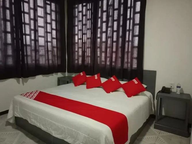Hotel Puerta del Sur