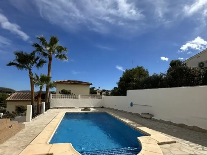 Three Bedroom Villa With Private Pool in Moraira