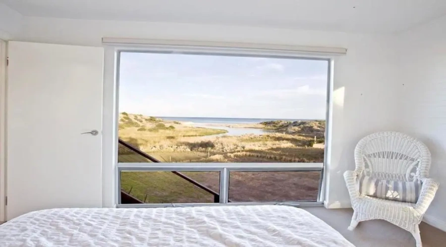 4 Bedrooms Cottage