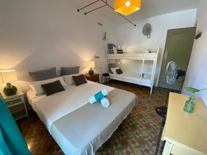 Standard Triple room